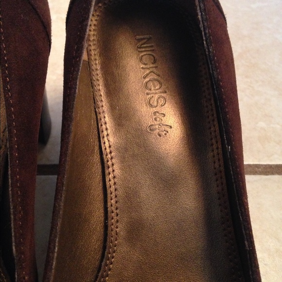 Heels - Picture 2 of 6